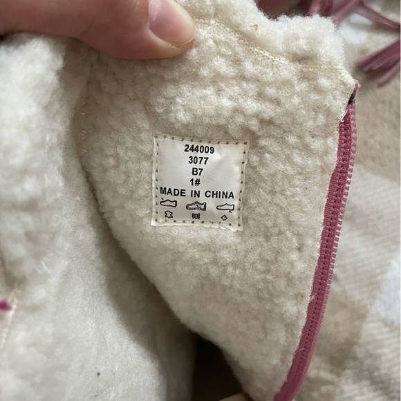Lands' End G Faux Sherling with Tassels Pink Kids Boots with Cream Accents Girl - Picture 6 of 9